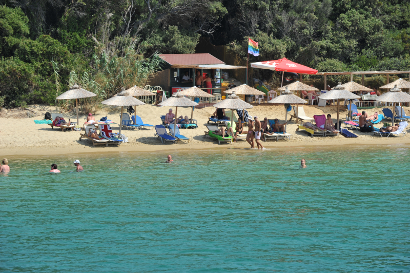 Banana Beach
Banana Beach ... nudist stranda på SkiathosBanana Beach ... nudist stranda på Skiathos
Keywords: Banana;Beach;Strand;Nudist;FKK;Krassa;Skiathos;Sporadene;Sporades;Greece;Hellas;Grekenland